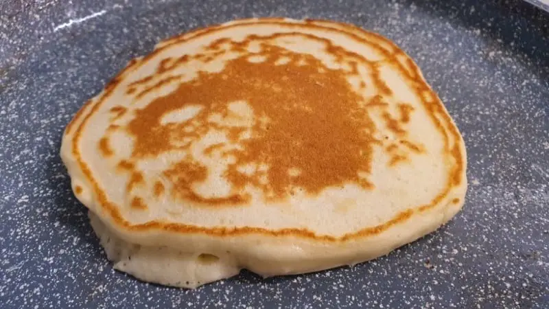 Easy Fluffy Homemade Pancakes 🥞 - Jumping Pumpkin