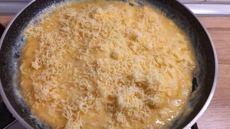 Scrambled eggs with cheese recipe