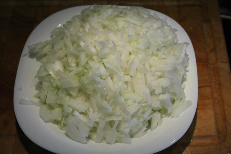 Lecso - chopped onions