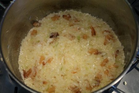 Lecso recipe - cook onions