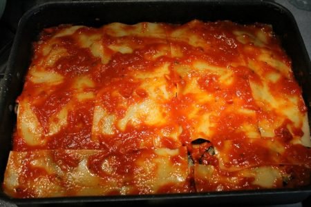 Assembling vegan lasagna with mushrooms and eggplants 6