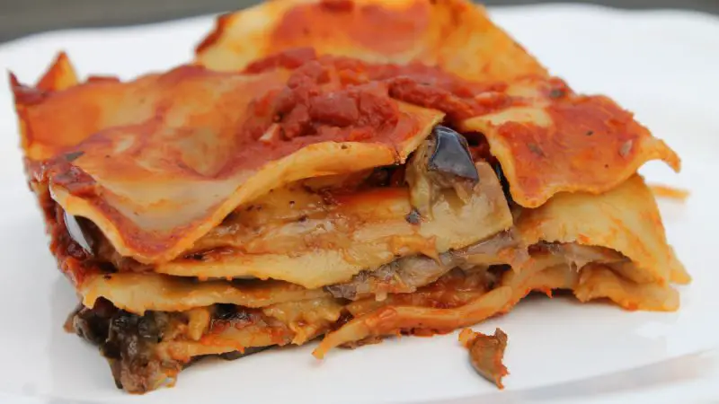 Vegan lasagna with mushrooms and eggplant