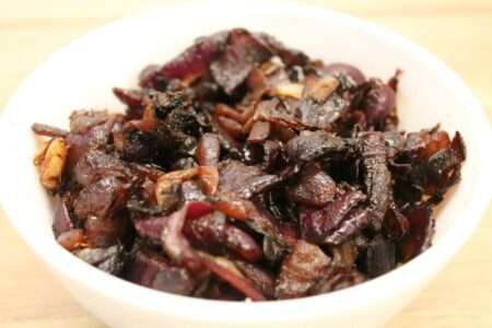 Caramelized red onions